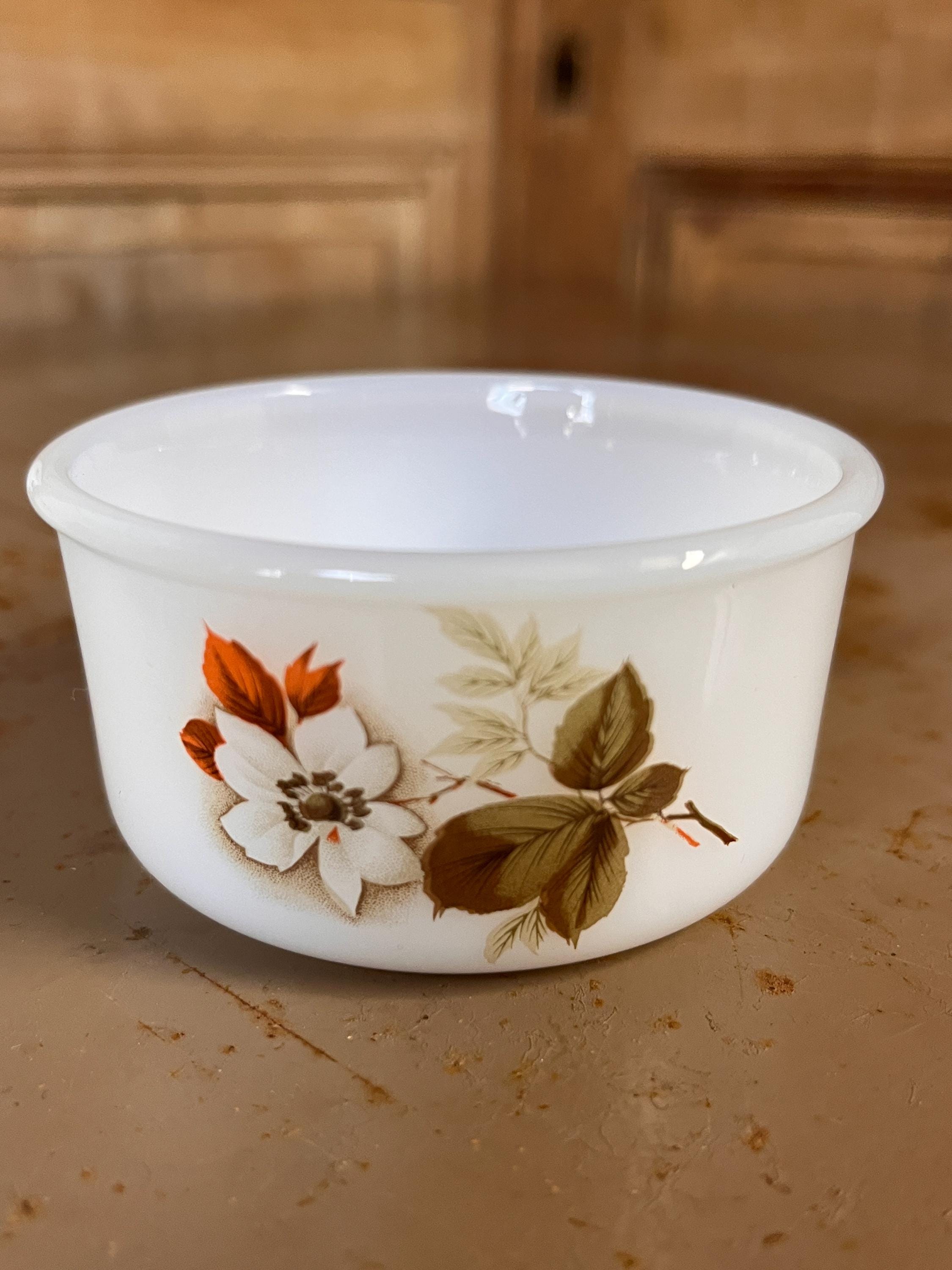 Lot de 4 Ramequins Vintage Arcopal "Avila" – Opaline Blanche Décor Floral Automnal Années 70