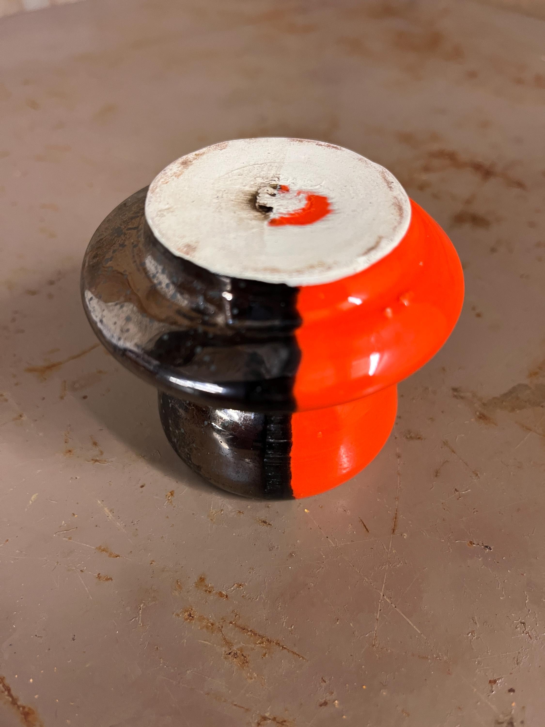 Coquetier Vintage Style Vallauris – Céramique Orange & Noir Pop – Années 60/70