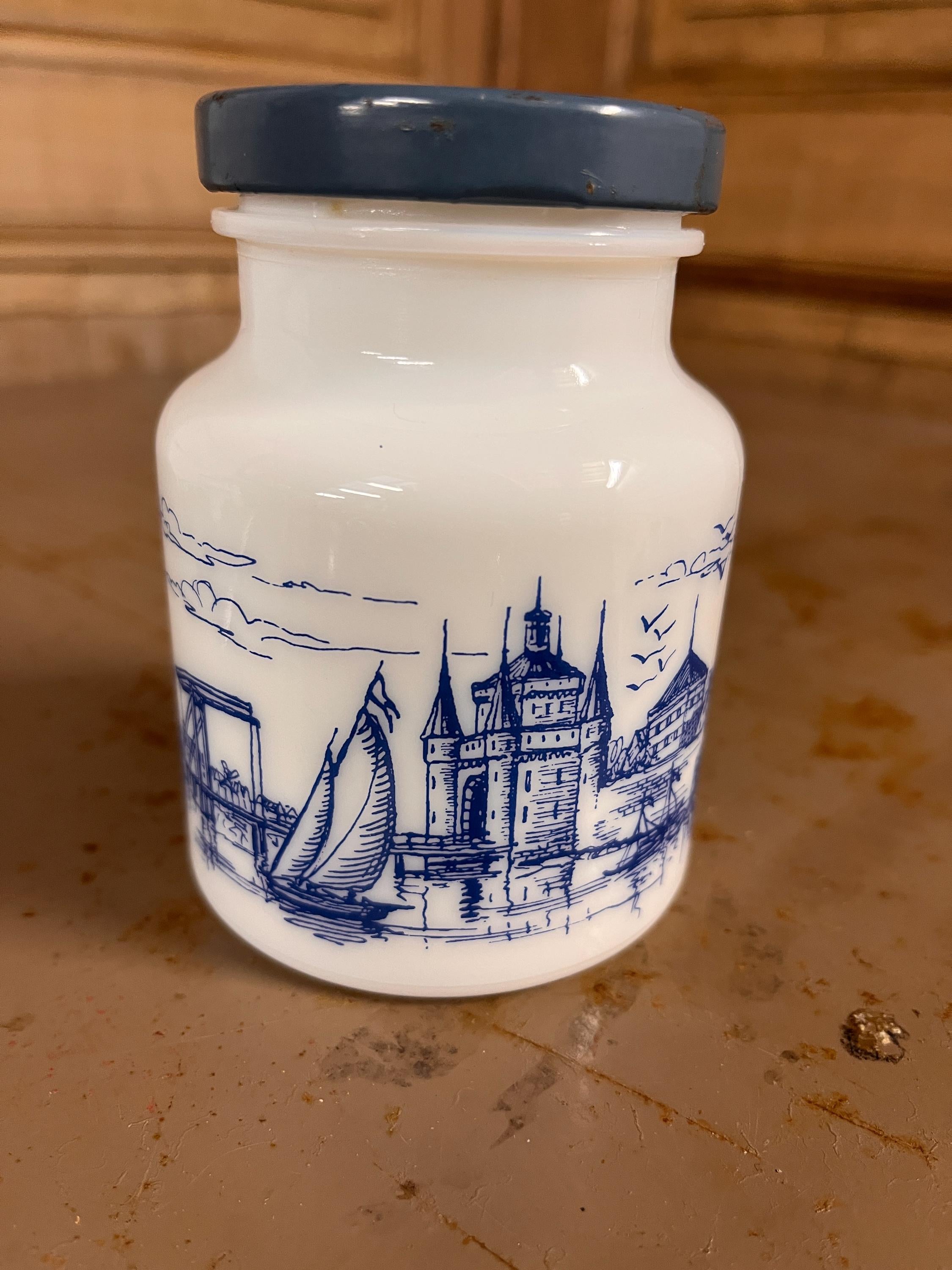 Pot à Moutarde Vintage – Verre Opalin Décor Hollandais Années 70