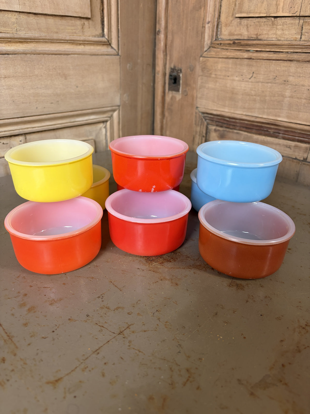 Ramequins Arcopal colores empiles par deux