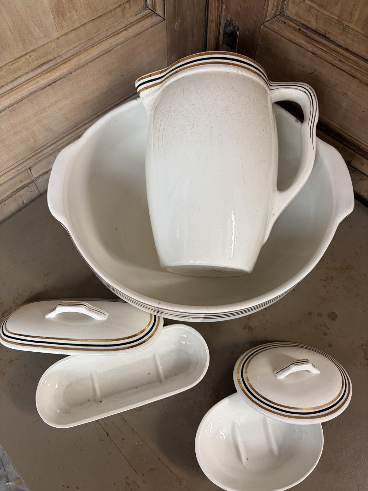 Service de toilette Nimy liseré doré vintage - L'Heureux Nouveau