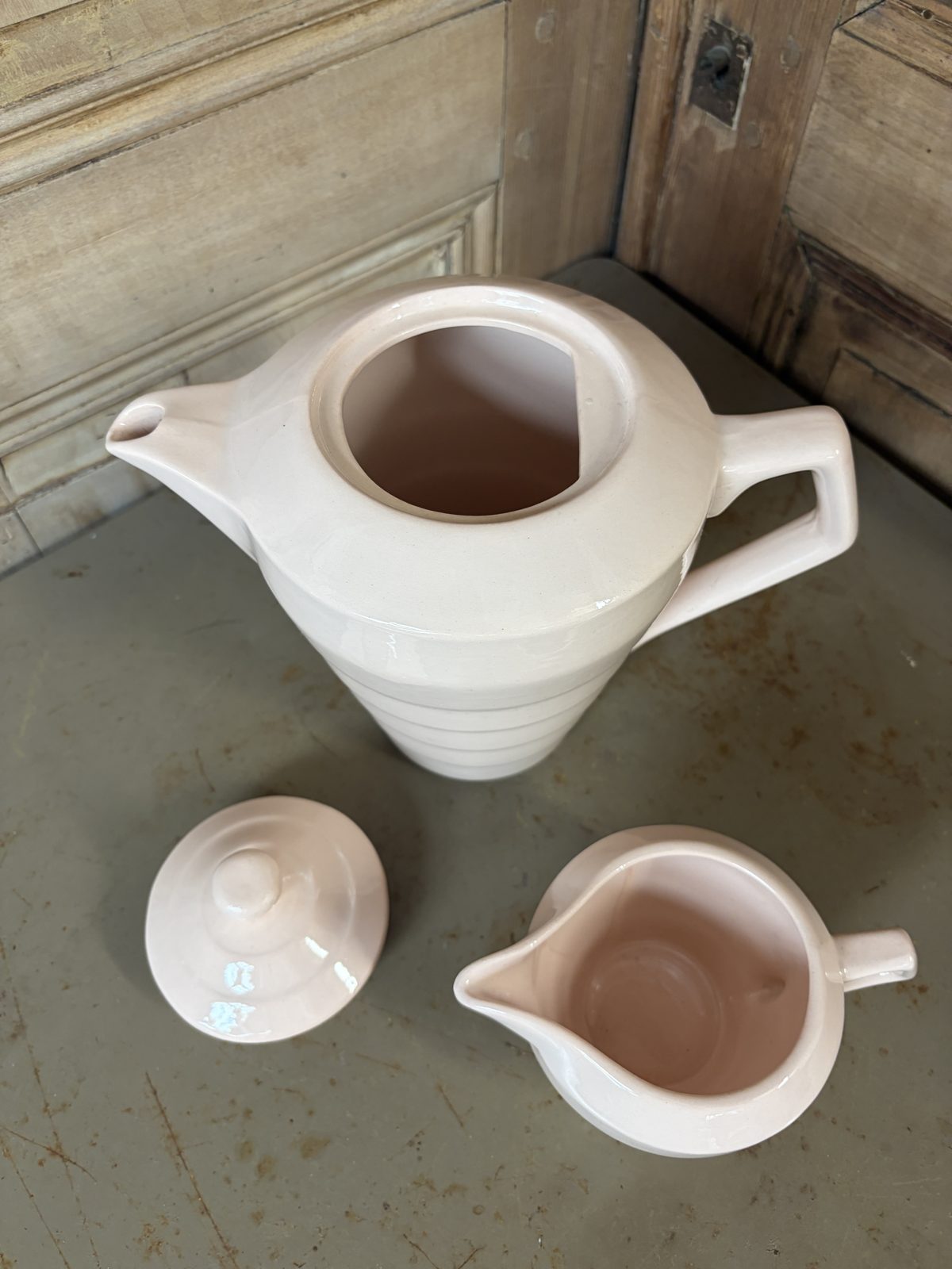 Théière et pichet vintage rose poudré Art déco - L'Heureux Nouveau