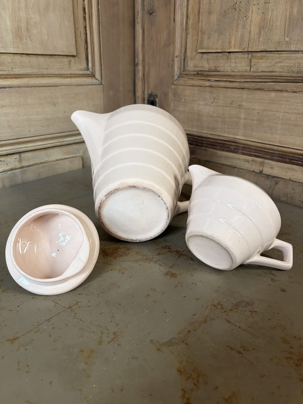Théière et pichet vintage rose poudré Art déco - L'Heureux Nouveau
