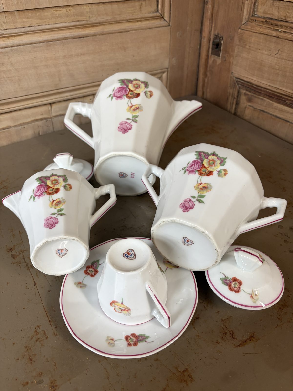 Service café Art déco fleurs roses et jaunes - L'Heureux Nouveau