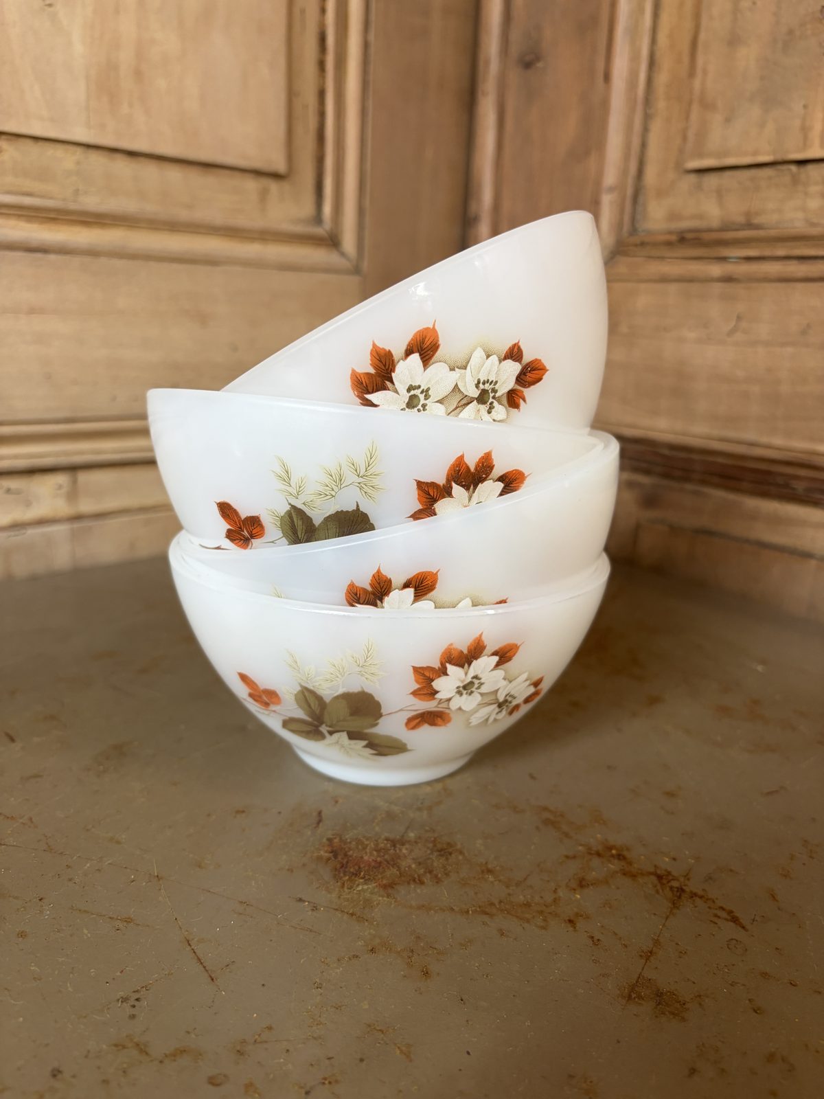 Bol Arcopal Aubépine vintage fleurs blanches et orangées - L'Heureux Nouveau