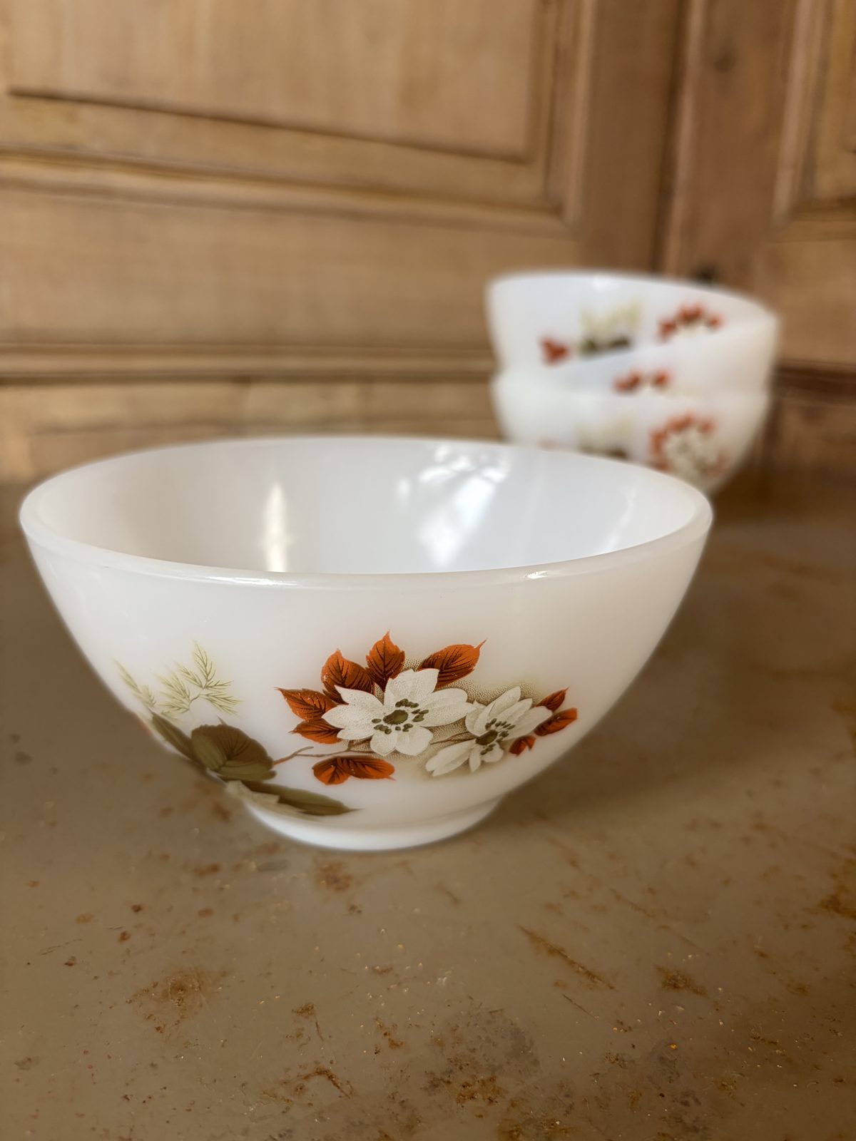Bol Arcopal Aubépine vintage fleurs blanches et orangées - L'Heureux Nouveau