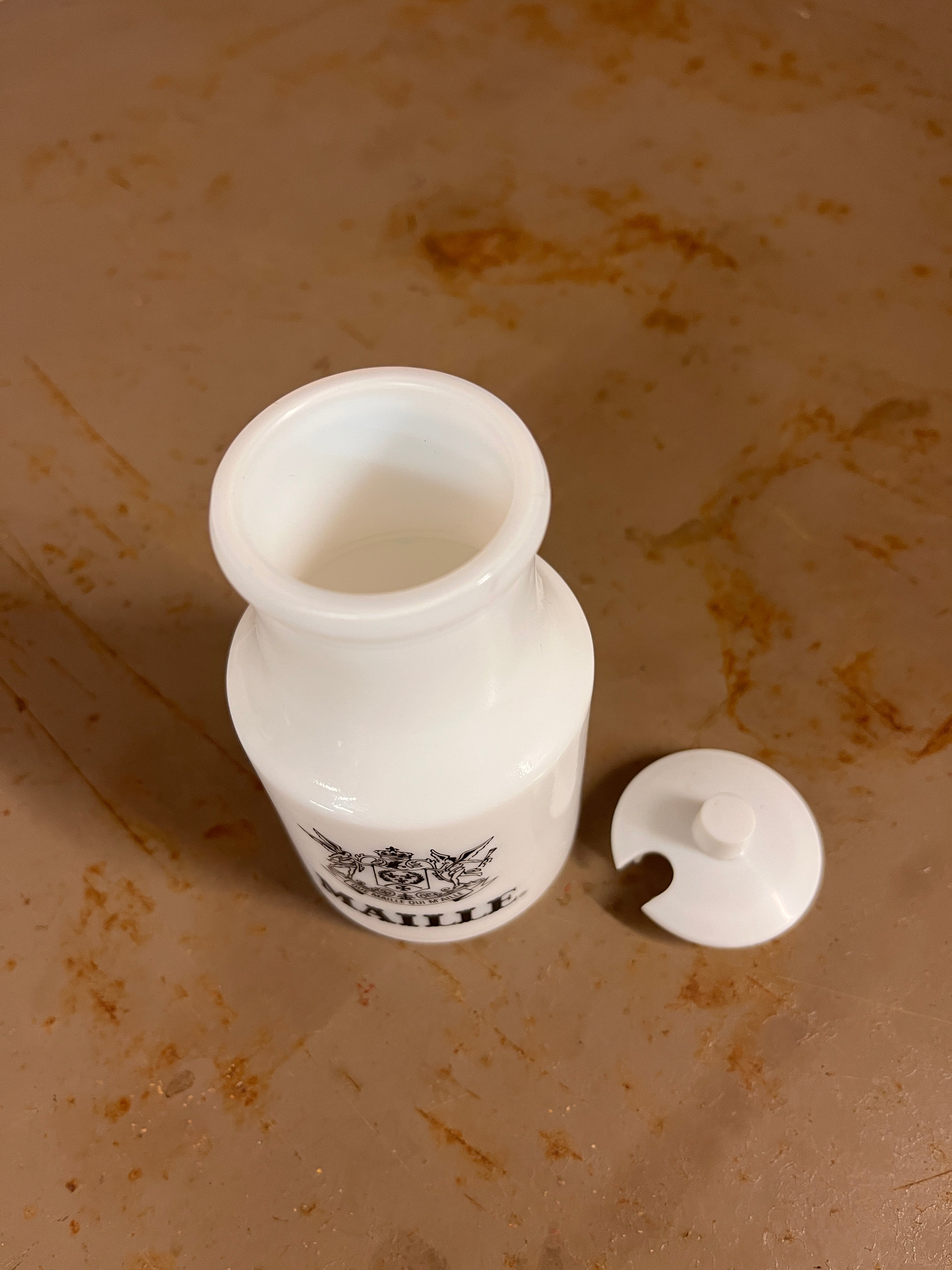 Moutardier Ancien Maille en Opaline Blanche – Cuisine Vintage Années 70