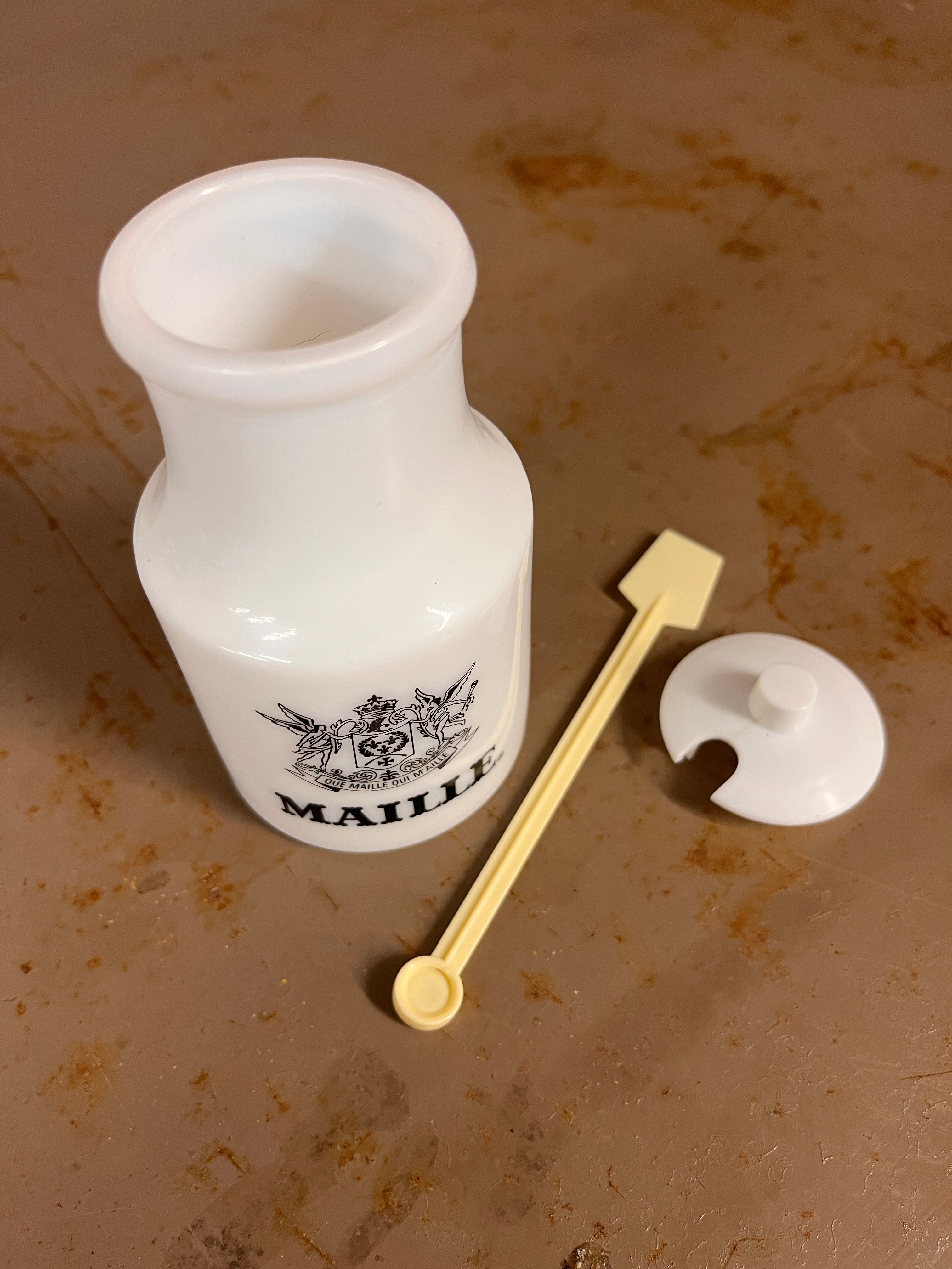 Moutardier Ancien Maille Complet avec sa Cuillère – Opaline Blanche Vintage Années 70