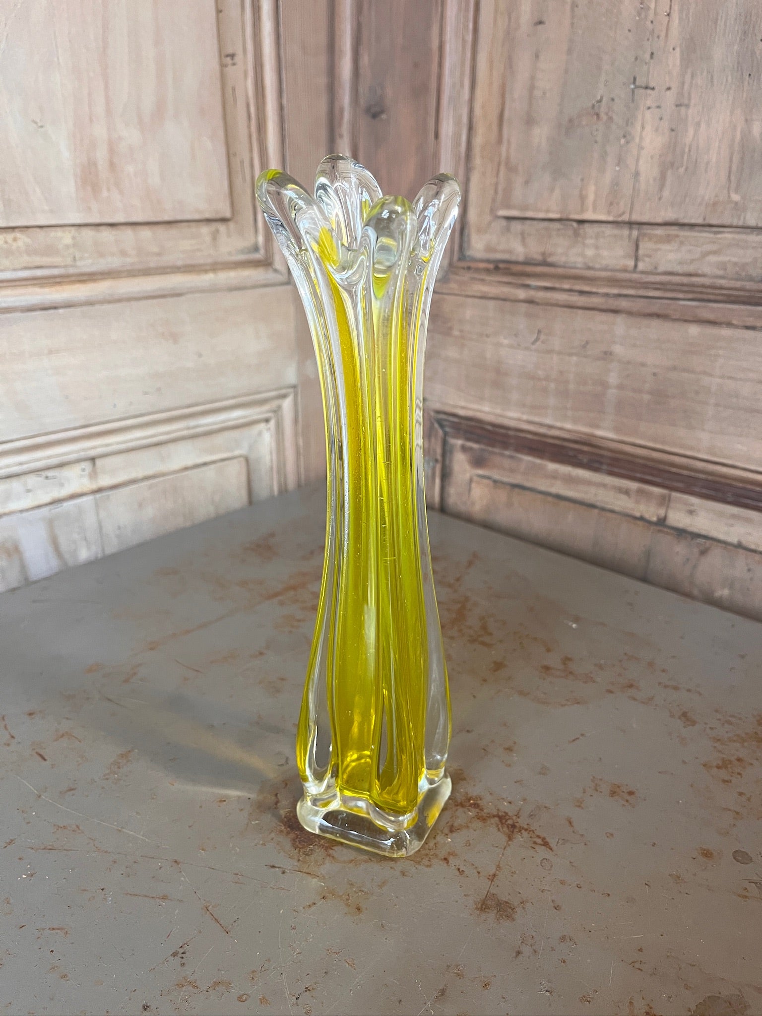 Vase Soliflore Vintage Murano en Verre Sommerso Jaune Solaire – Design Italien