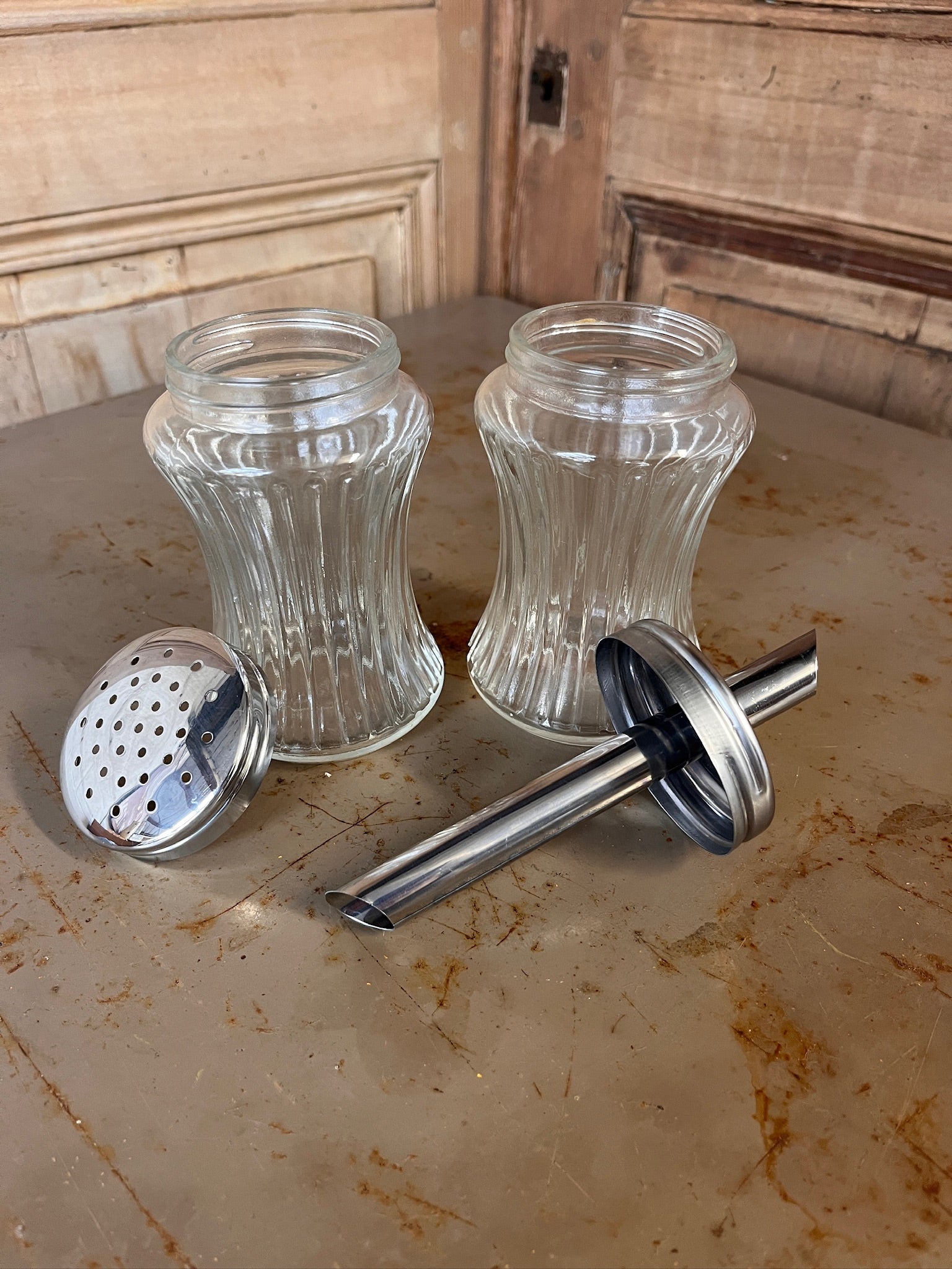 Duo de Comptoir Vintage BMF – Sucrier Doseur & Saupoudreuse Verre Cannelé & Chrome Style Bistrot