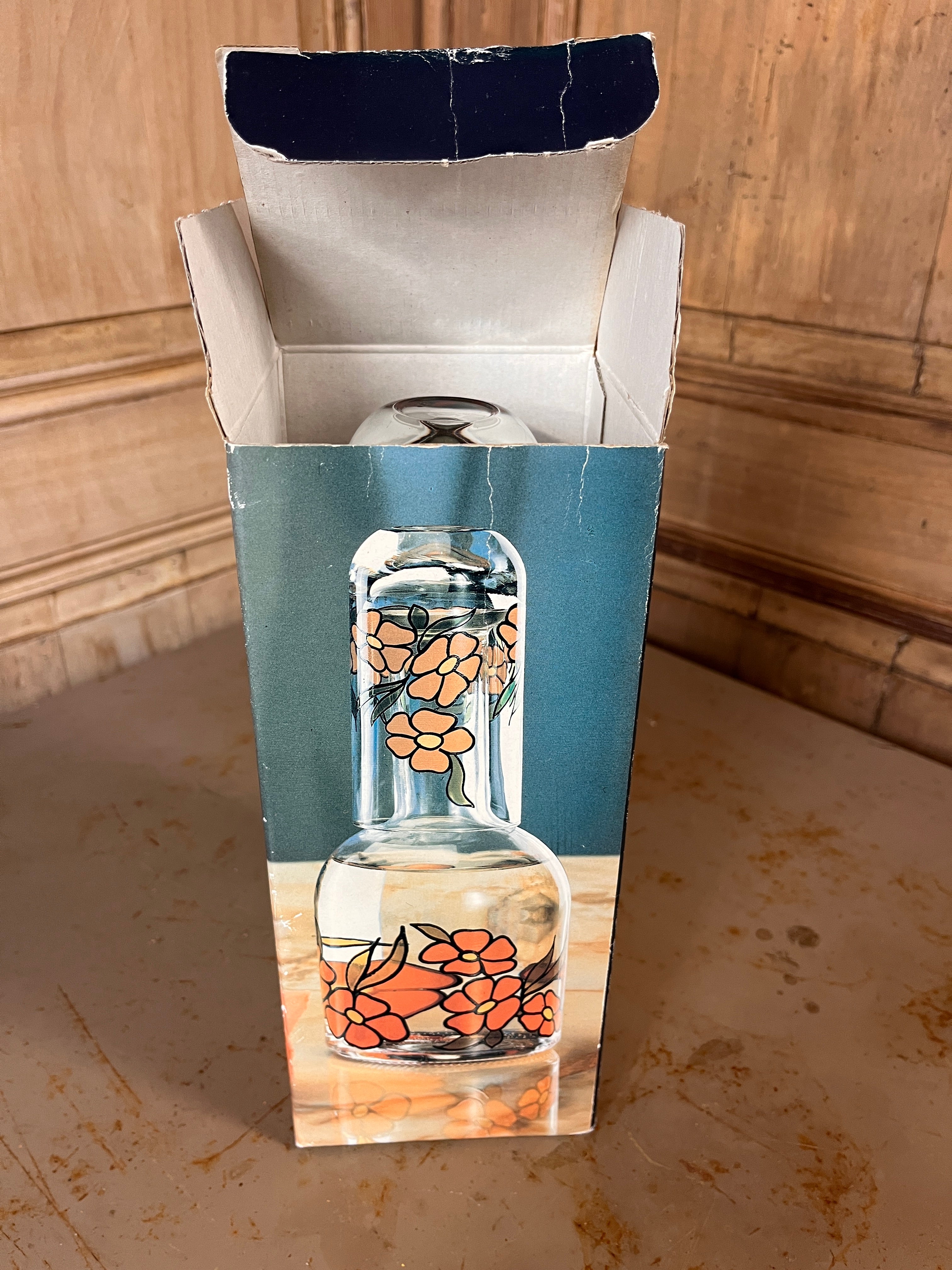 Carafe de Nuit Vintage AVIR Italie – Bouteille & Verre Bouchon "Flower Power" avec Boîte d'Origine 70s