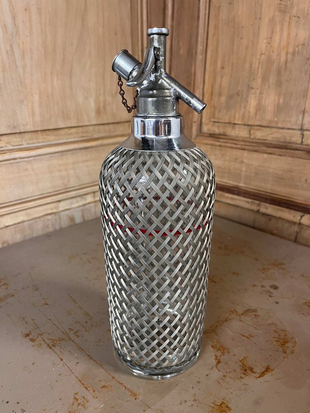 Siphon de Bar Vintage Tchécoslovaquie – Carafe Eau de Seltz Verre & Grillage Métallique 60s/70s