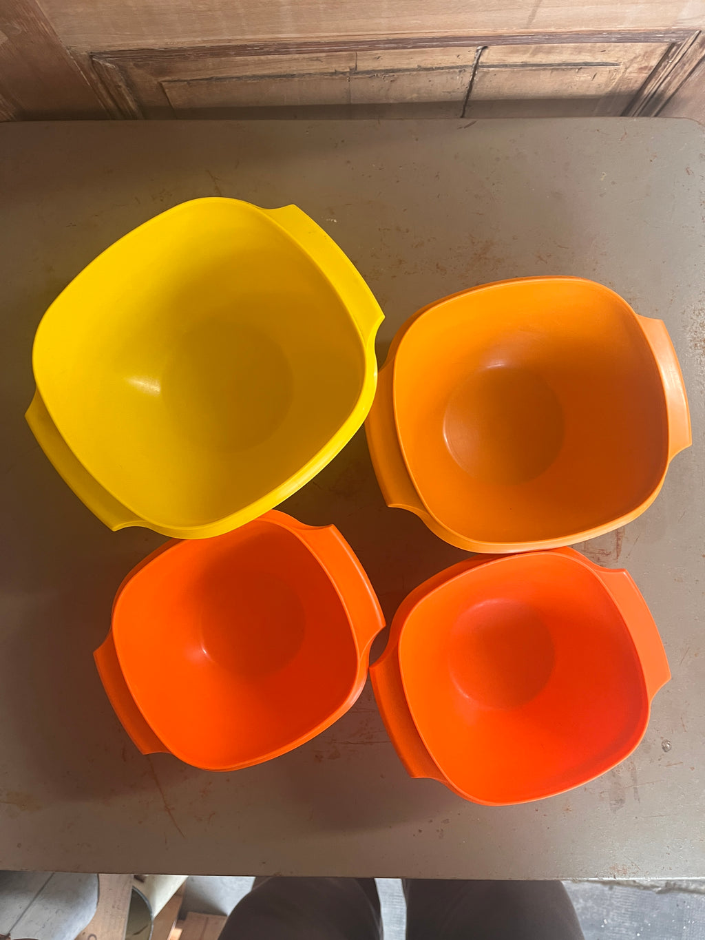Bols Grand-Mère Tupperware – Plastique Pop Orange Marron Jaune Vintage Années 70 (Lot de 4)