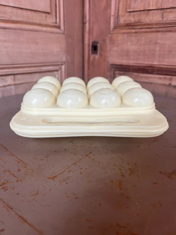 Profil de la boîte à œufs Tupperware vintage en plastique, 12 places - L'Heureux Nouveau