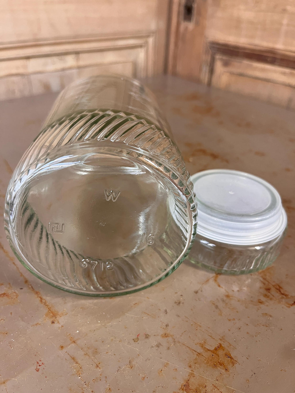 Bocal de conservation verre strié spiralé vintage - L'Heureux Nouveau