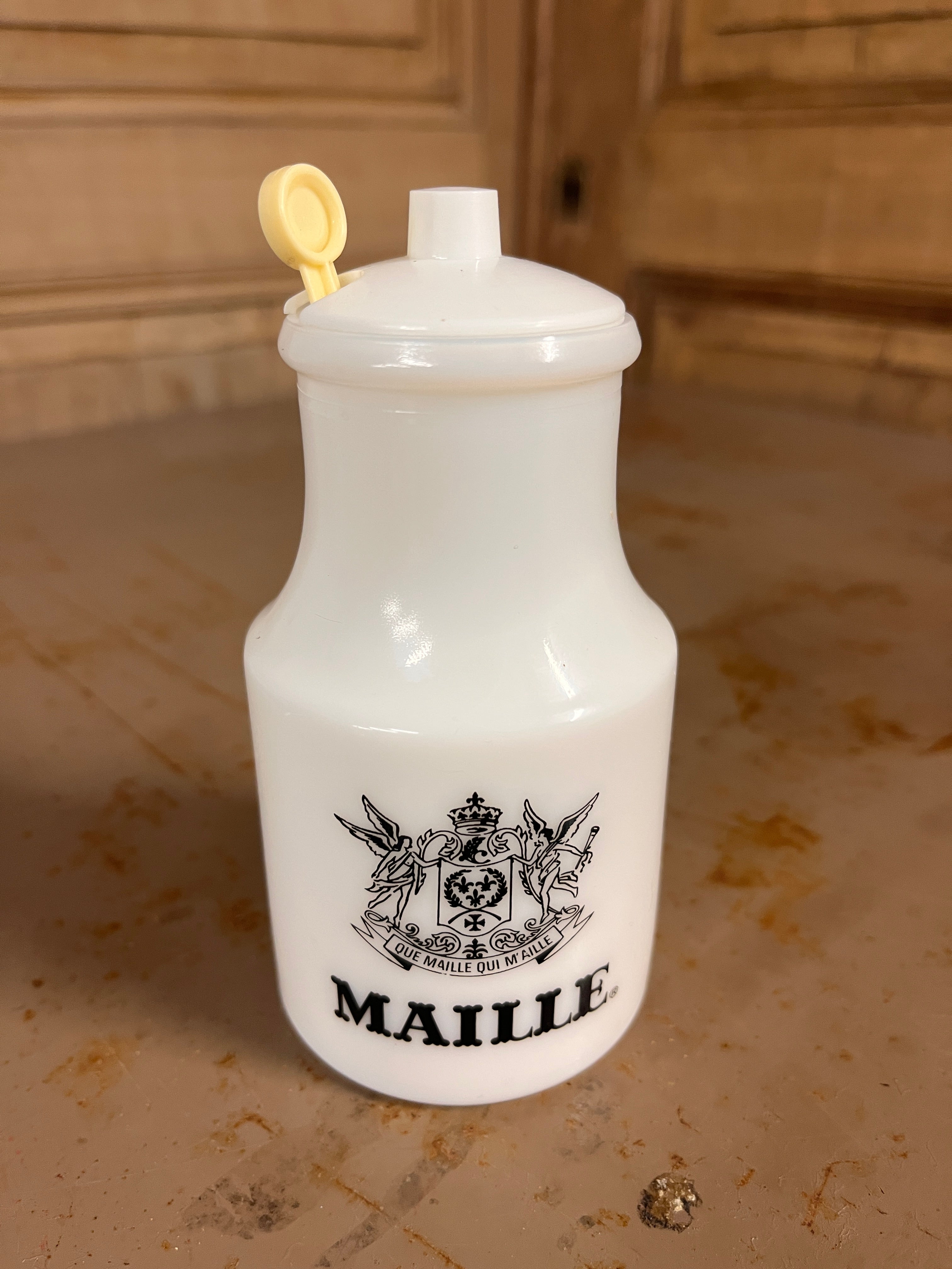Moutardier Ancien Maille Complet avec sa Cuillère – Opaline Blanche Vintage Années 70
